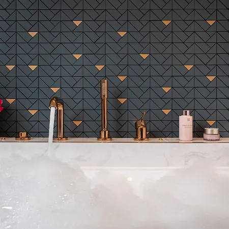 Le Tourville By Inwood