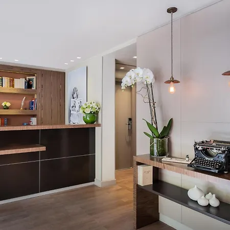 Le Tourville By Inwood 4*