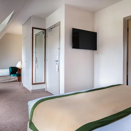 فندق Le Tourville By Inwood 4*