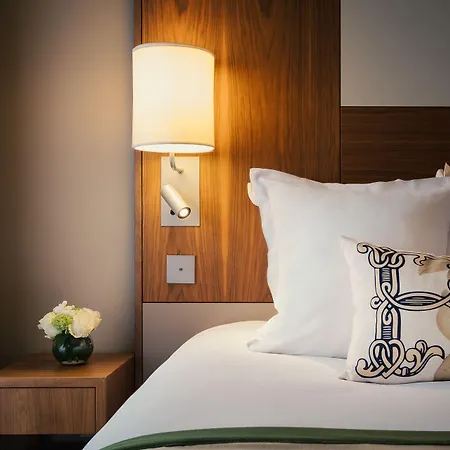 Le Tourville By Inwood 4*