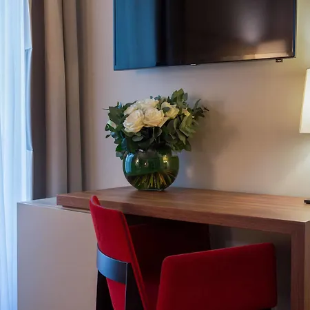 Hotel Le Tourville By Inwood