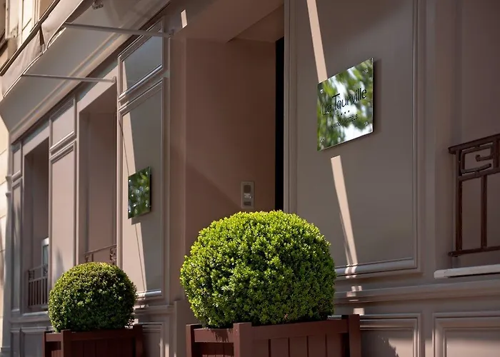 Le Tourville Eiffel 4* Paris