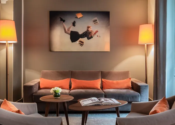 Le Tourville Eiffel 4*