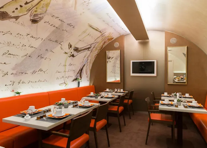 Hotel Le Tourville Eiffel Paris