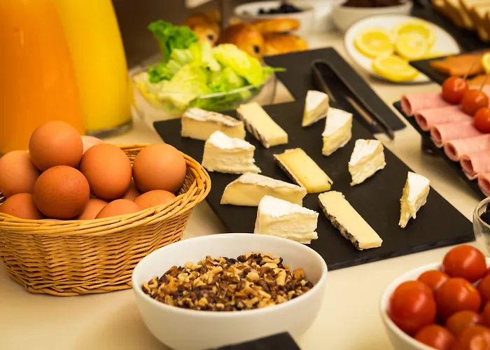 Hotel Le Tourville Eiffel 4*